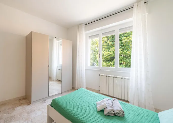 La Darsena Front Maccagno