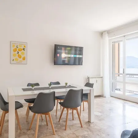 La Darsena Front Lejlighed