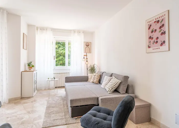 La Darsena Front Apartman *